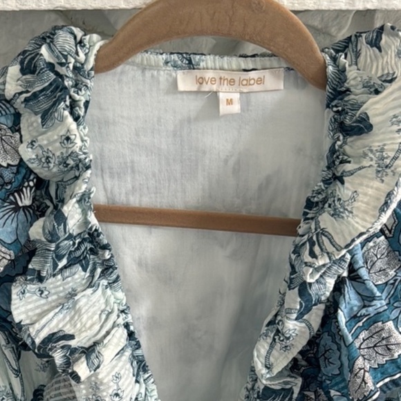 LOVE THE LABEL

Beryl Blue Print Remy Mini Dress - Picture 4 of 6